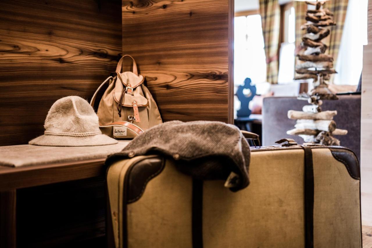 Garni Residence Soraiser セルヴァ・ディ・ヴァル・ガルデーナ エクステリア 写真