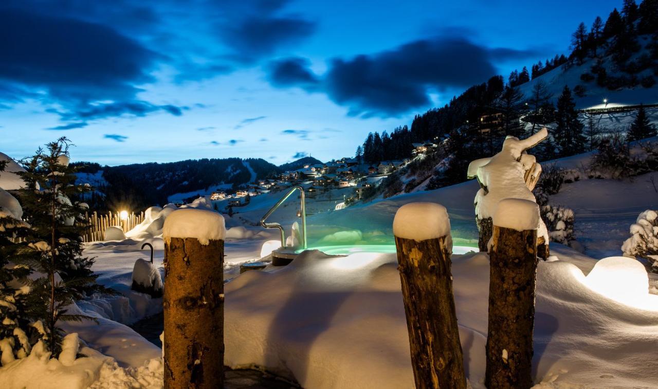 Garni Residence Soraiser セルヴァ・ディ・ヴァル・ガルデーナ エクステリア 写真