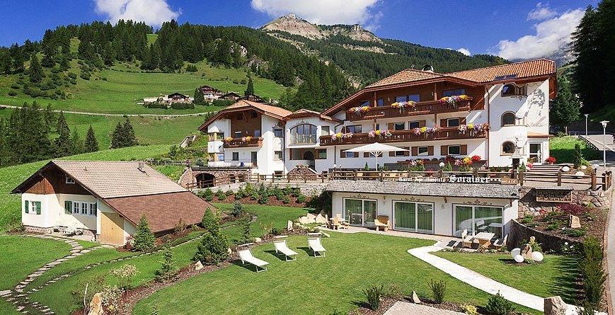 Garni Residence Soraiser セルヴァ・ディ・ヴァル・ガルデーナ エクステリア 写真