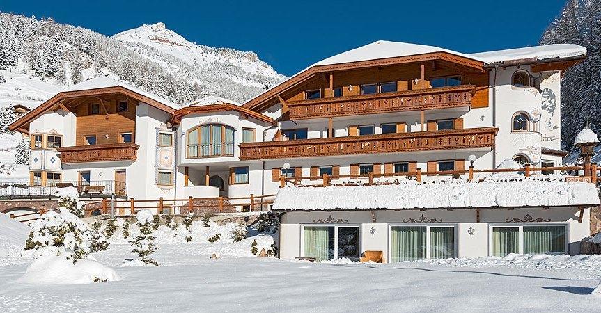 Garni Residence Soraiser セルヴァ・ディ・ヴァル・ガルデーナ エクステリア 写真